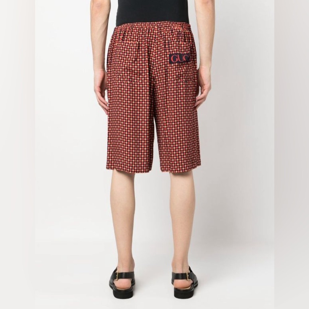 Gucci
NWT Geometric houndstooth-print tailored shorts Eur 46